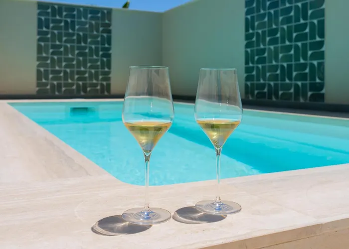 Aman Piscina E Jacuzzi Riscaldata Villa Ispica