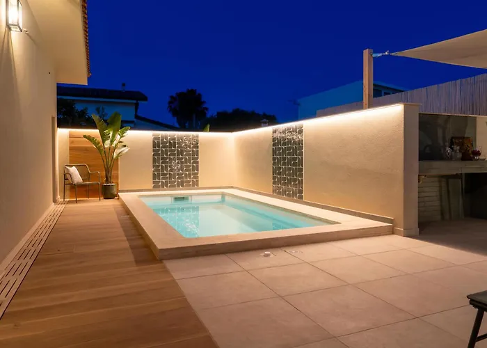 Villa Aman Piscina E Jacuzzi Riscaldata