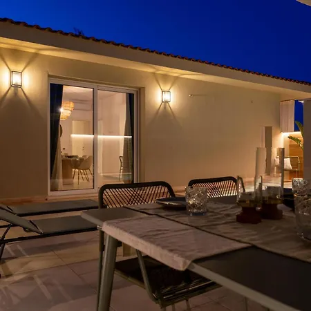 Villa Aman Piscina E Jacuzzi Riscaldata
